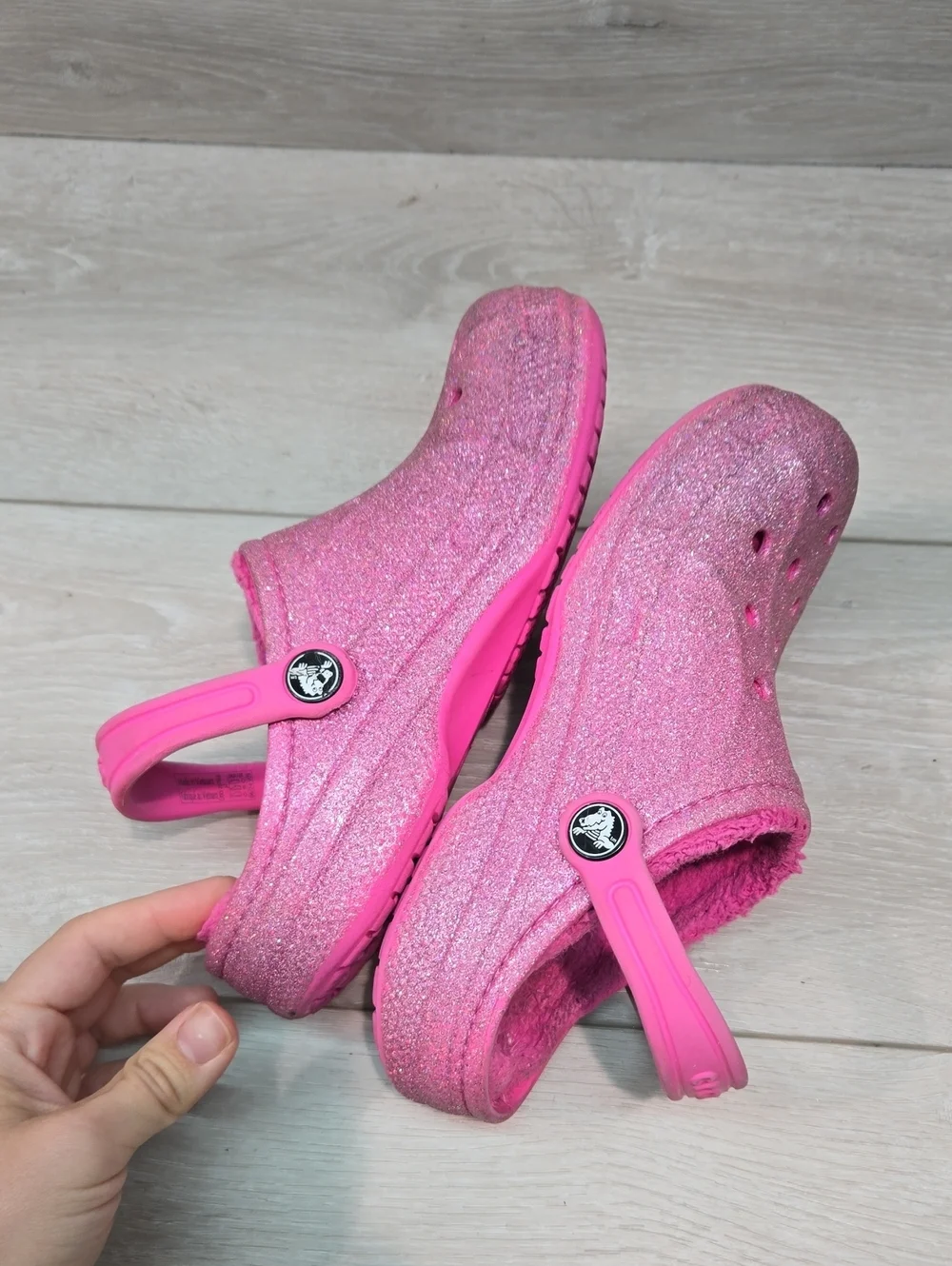 Crocs Big Girl Kids Pink Glitter Clog with Fleece InsulatLining Mule Shoes Sz J2